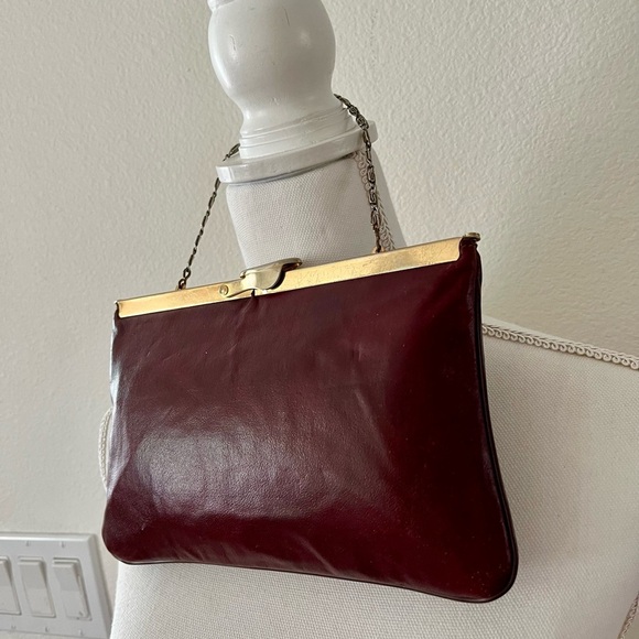 1960s Genuine Leather Maroon purse - Picture 4 of 10